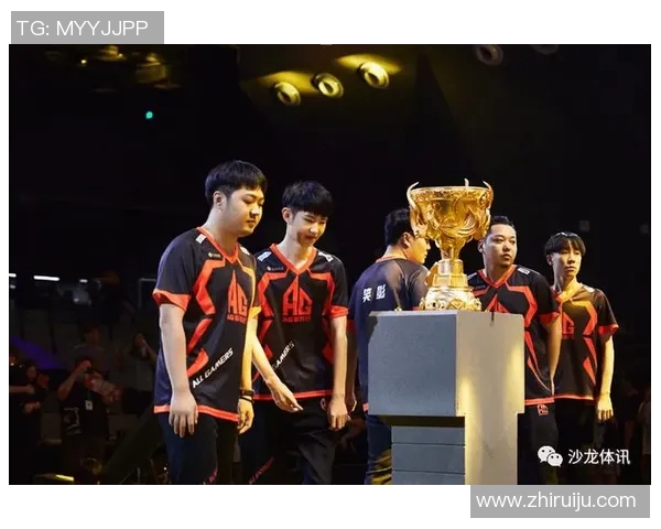 乌塞克与亨特精彩对决视频回顾赛场瞬间尽在眼前