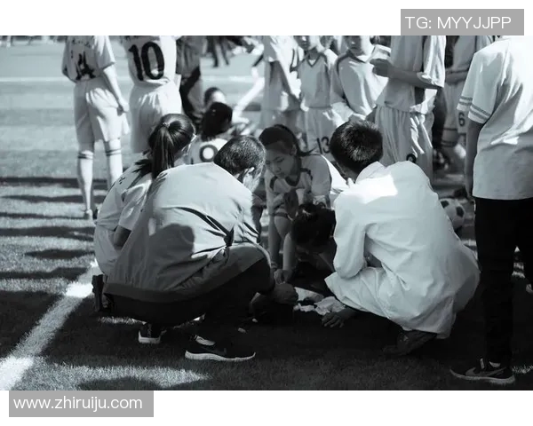 阳东一小足球比赛精彩视频直播尽在这里快来围观小球员们的精彩表现